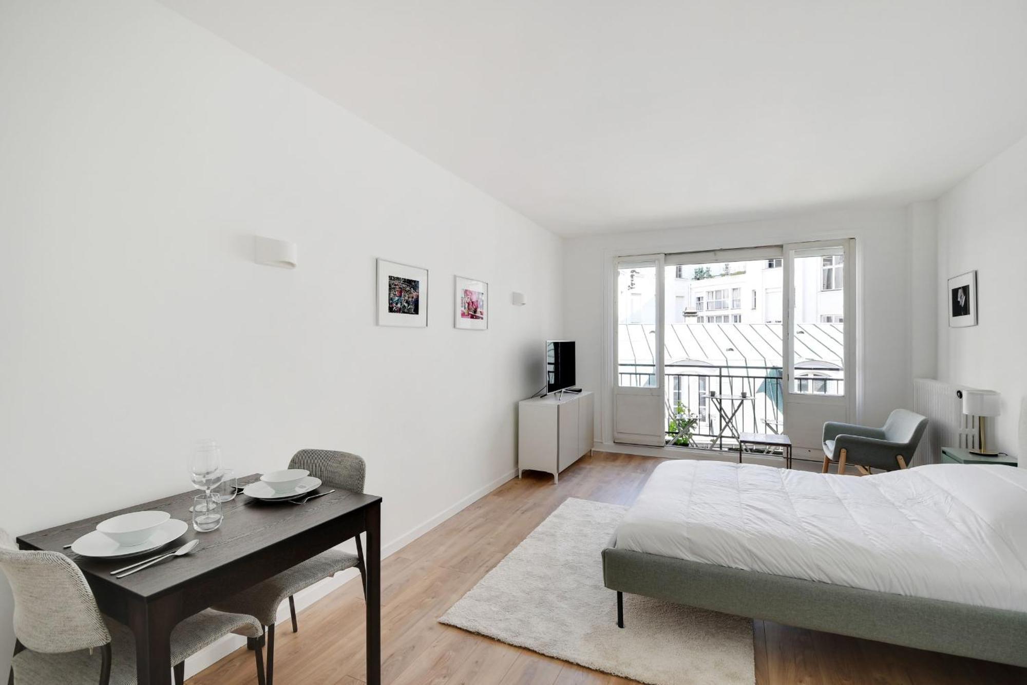 Bright Studio For 2 - Champs-Elysees ปารีส ภายนอก รูปภาพ